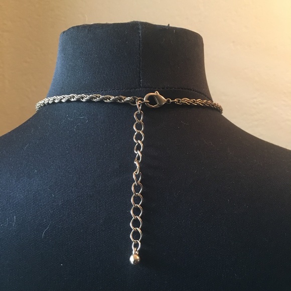 Speckled Bead Necklace - Picture 5 of 5